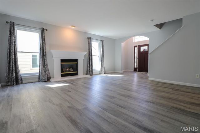 7202 Tournament Drive, St Louis, MO 63129