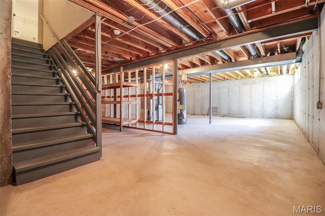 7202 Tournament Drive, St Louis, MO 63129