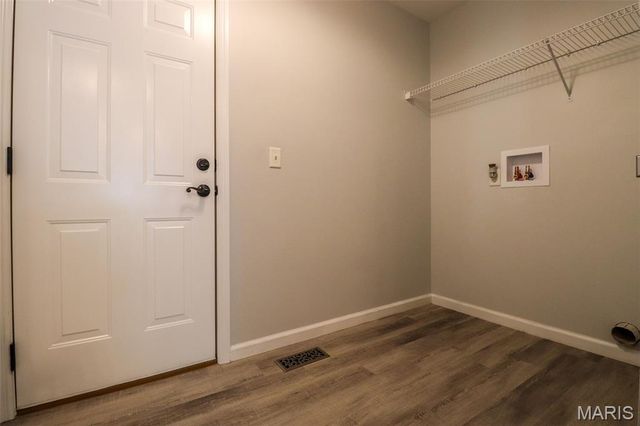 7202 Tournament Drive, St Louis, MO 63129