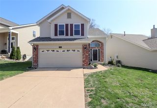7202 Tournament Drive, St Louis, MO 63129