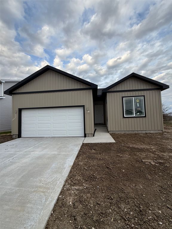 1033 Linden Street, De Soto, IA 50069