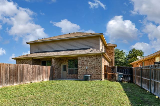 341 Orbit Drive, Lavon, TX 75166