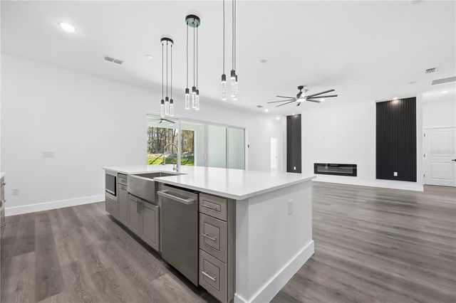 1349 CR 243 A, Wildwood, FL 34785