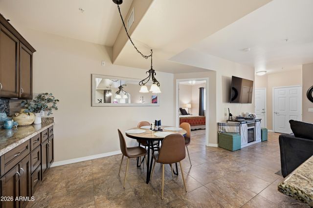 10136 E SOUTHERN Avenue 2090, Mesa, AZ 85209