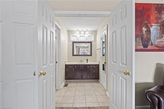 1402 Coventry Woods Court, Greensboro, NC 27405