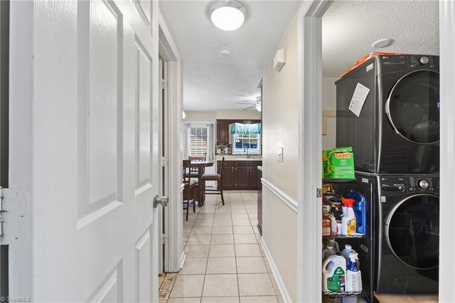 1402 Coventry Woods Court, Greensboro, NC 27405