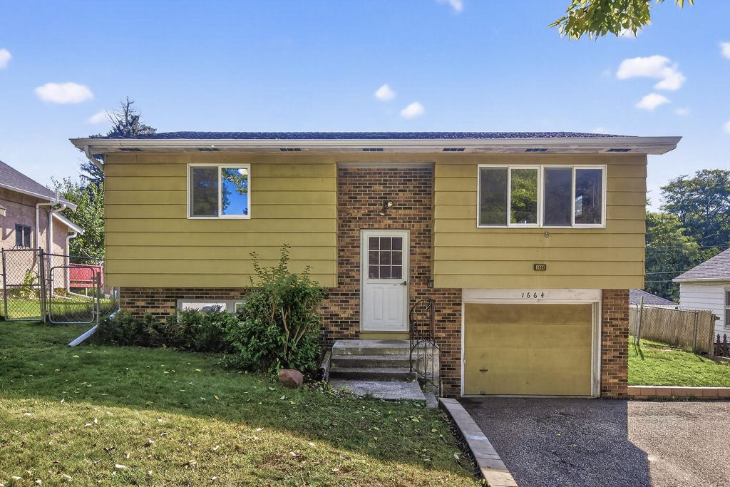 1664 Orange Avenue E, Saint Paul, MN 55106