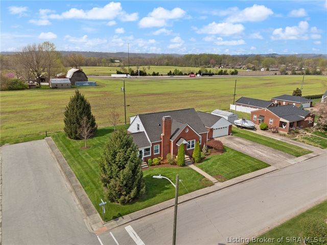 403 South Street, Sellersburg, IN 47172
