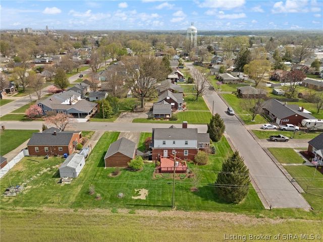 403 South Street, Sellersburg, IN 47172