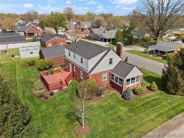 403 South Street, Sellersburg, IN 47172