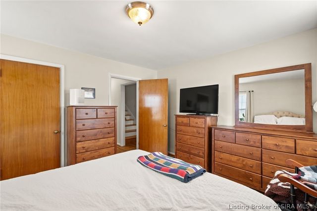 403 South Street, Sellersburg, IN 47172