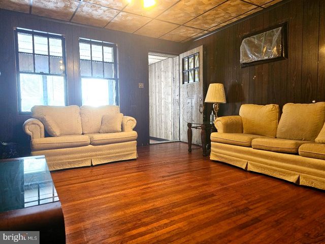 2046 S BUCKNELL ST, Philadelphia, PA 19145