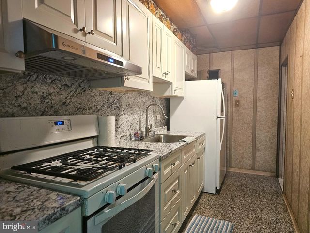 2046 S BUCKNELL ST, Philadelphia, PA 19145