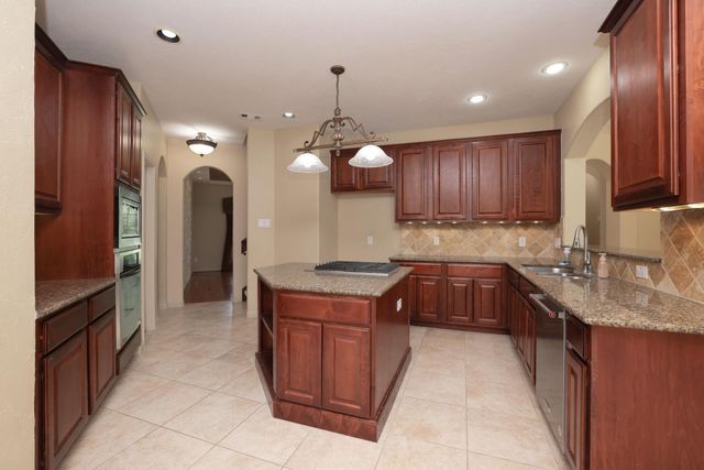 12210 Hallowed Oaks, Magnolia, TX 77354