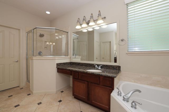 12210 Hallowed Oaks, Magnolia, TX 77354