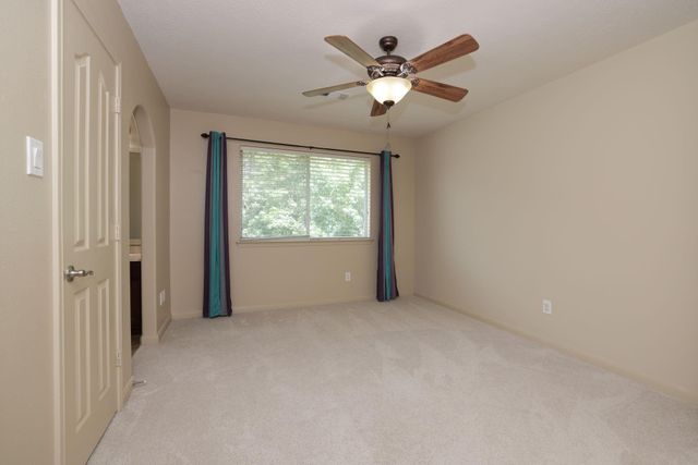 12210 Hallowed Oaks, Magnolia, TX 77354