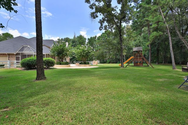 12210 Hallowed Oaks, Magnolia, TX 77354
