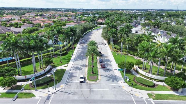 2610 NE 3rd Dr 203, Homestead, FL 33033