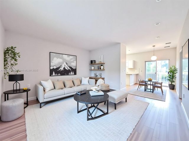 2610 NE 3rd Dr 203, Homestead, FL 33033