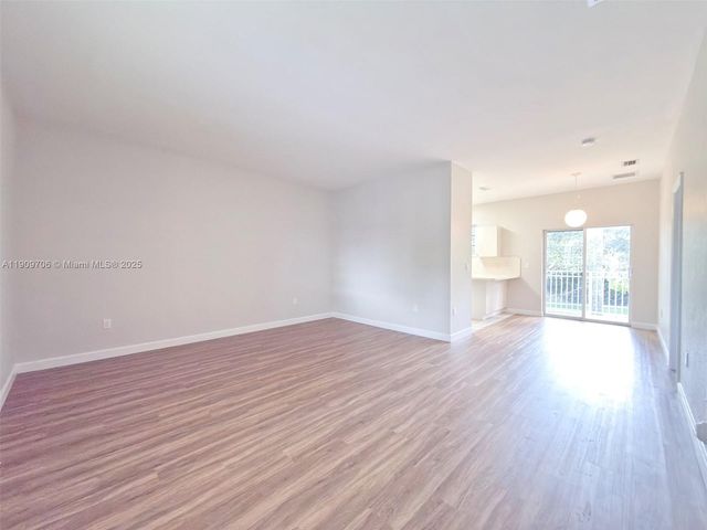 2610 NE 3rd Dr 203, Homestead, FL 33033