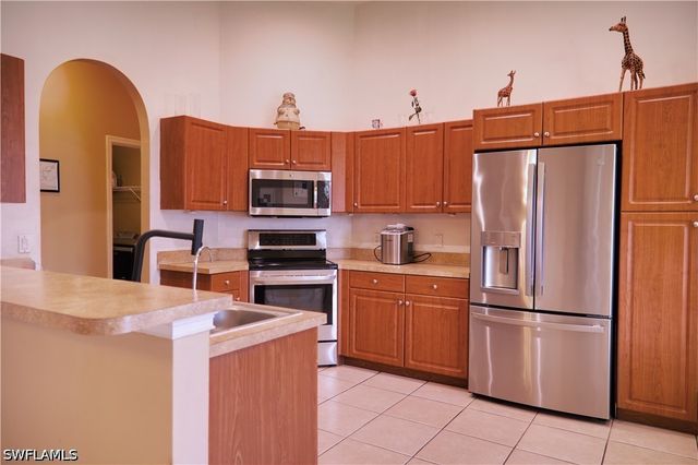 5325 Beauty ST, Lehigh Acres, FL 33971