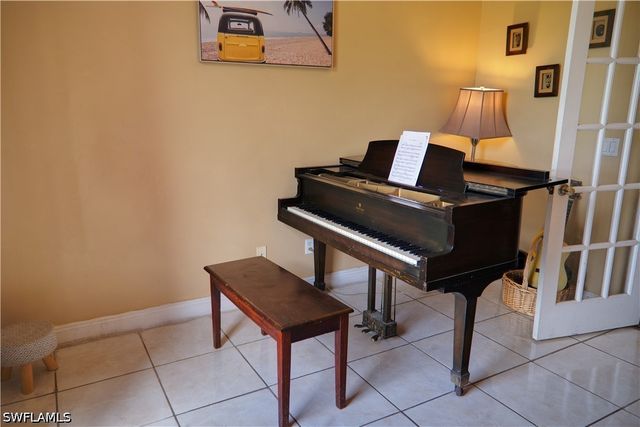 5325 Beauty ST, Lehigh Acres, FL 33971