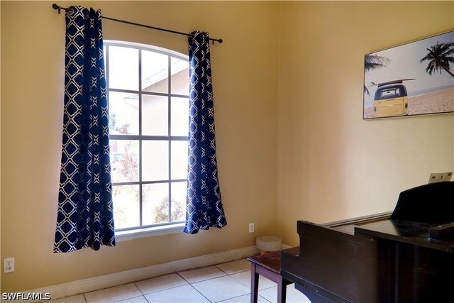 5325 Beauty ST, Lehigh Acres, FL 33971