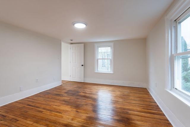 21 Starr Ln, Boston, MA 02130