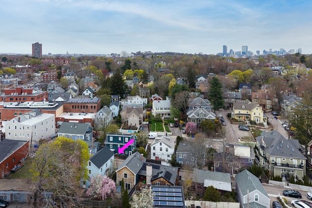 21 Starr Ln, Boston, MA 02130
