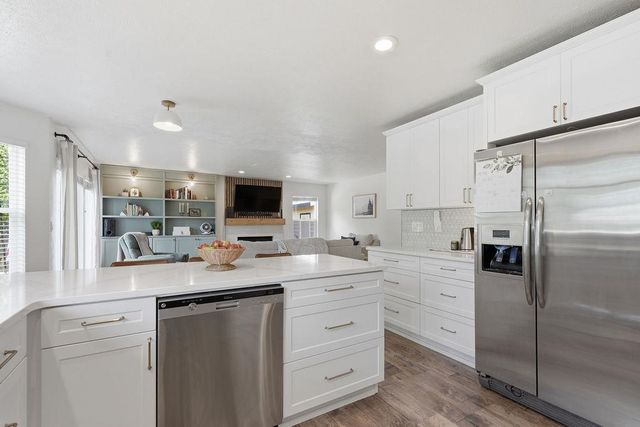 1115 E Chantel Dr, Spokane, WA 99218