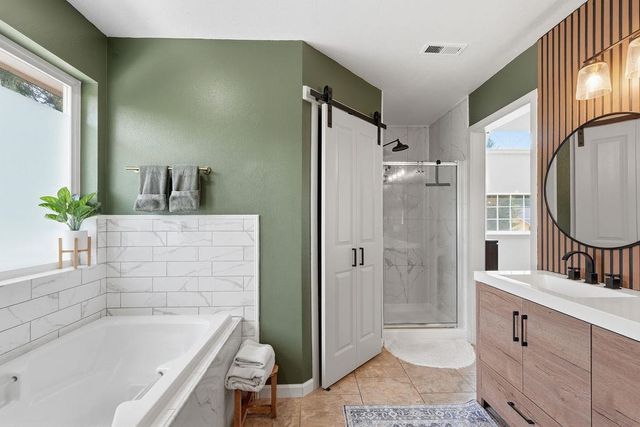 1115 E Chantel Dr, Spokane, WA 99218