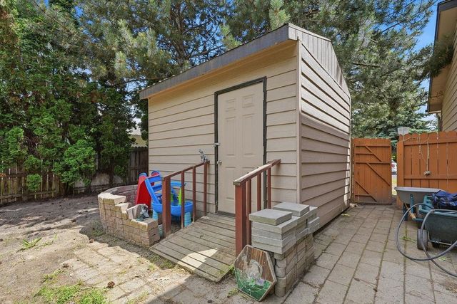 1115 E Chantel Dr, Spokane, WA 99218
