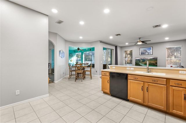 3127 TWISTED OAK LOOP, Kissimmee, FL 34744