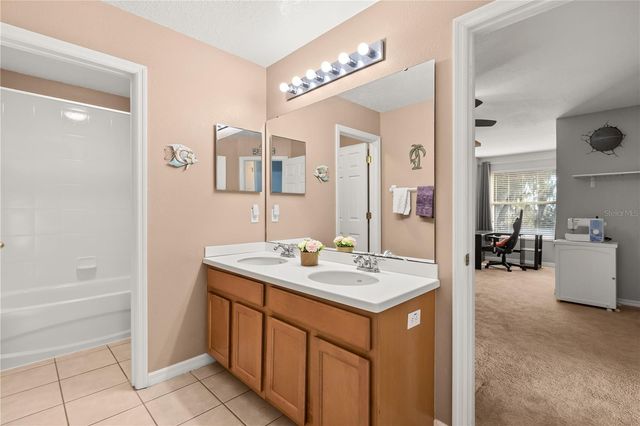 3127 TWISTED OAK LOOP, Kissimmee, FL 34744