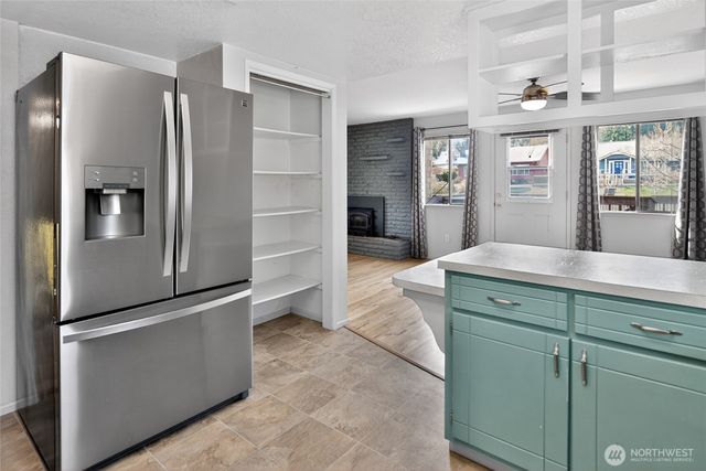 313 W 14th Street, Port Angeles, WA 98362