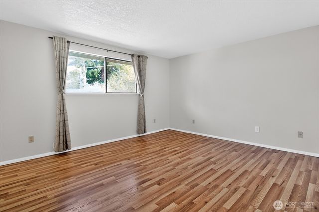313 W 14th Street, Port Angeles, WA 98362