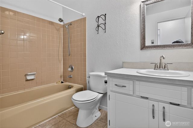 313 W 14th Street, Port Angeles, WA 98362