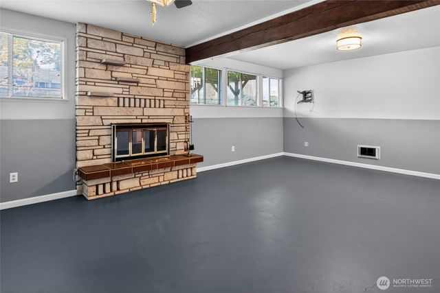 313 W 14th Street, Port Angeles, WA 98362
