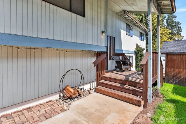 313 W 14th Street, Port Angeles, WA 98362