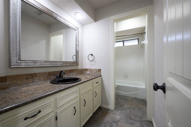 1035 Wilshire Drive, Trophy Club, TX 76262