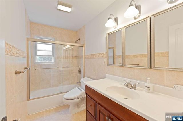 800 Winding Way, River Vale, NJ 07675