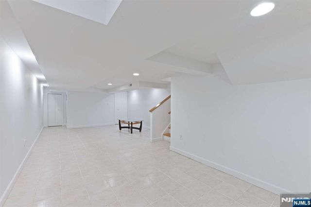 800 Winding Way, River Vale, NJ 07675
