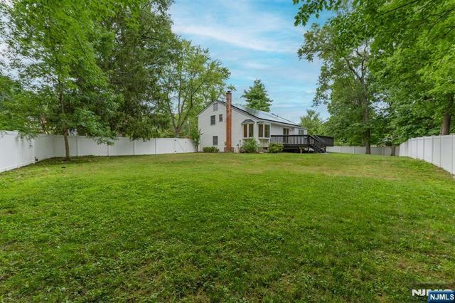 800 Winding Way, River Vale, NJ 07675