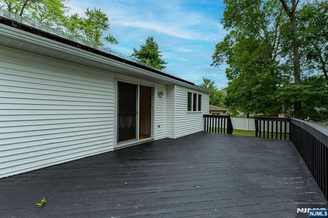 800 Winding Way, River Vale, NJ 07675