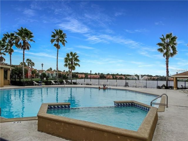 9744 LAKE CHASE ISLAND WAY, Tampa, FL 33626