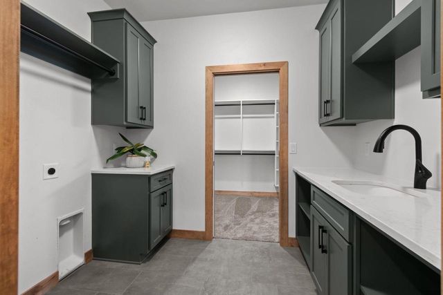 N1298 MEADOW PARK DRIVE, Greenville, WI 54942