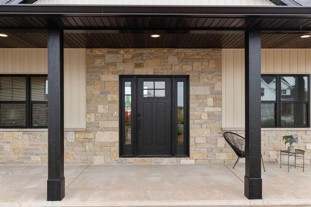 N1298 MEADOW PARK DRIVE, Greenville, WI 54942