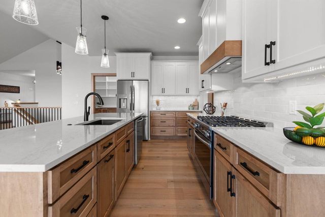 N1298 MEADOW PARK DRIVE, Greenville, WI 54942