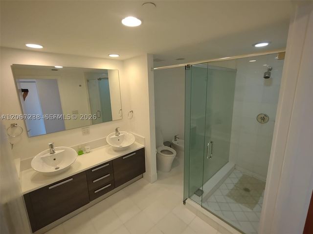 2950 NE 188th St 316, Aventura, FL 33180