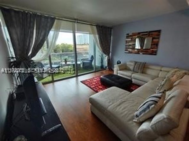2950 NE 188th St 316, Aventura, FL 33180